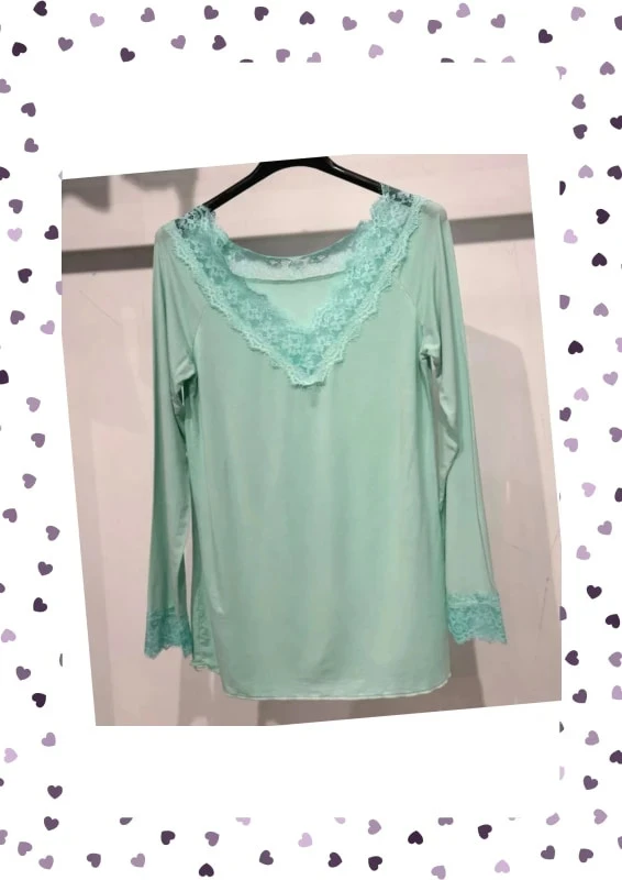 Blusa leve com bordas de renda – Tamanho único – Nova - Vários tons disponíveis – photo 3